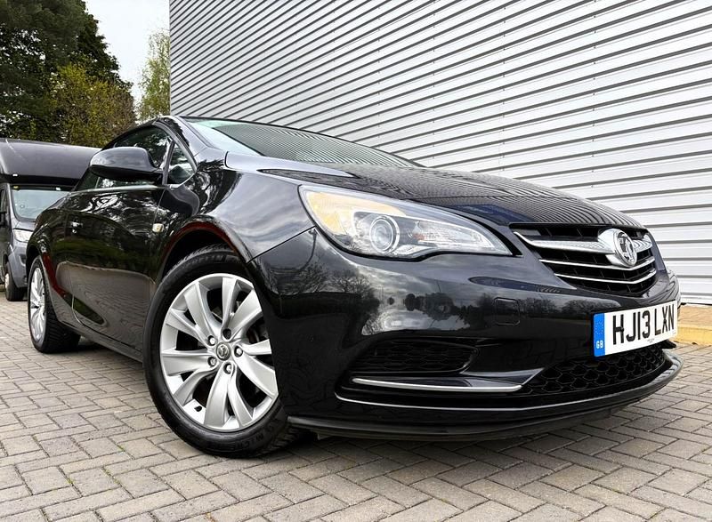 Używany Vauxhall Cascada 2013 Czarny Kabriolet