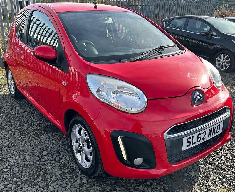 Used Citroën C1 VTR Sport 68 HP (50 kW) 2012 Red Hatchback