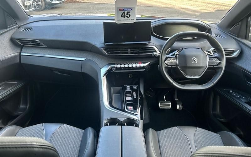 Used Peugeot 5008 Allure+ 131 HP (96 kW) 2023 Grey SUV