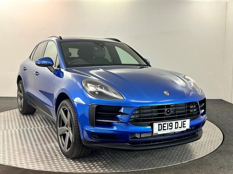 Blue Used 2019 Porsche Macan SUV | £38,995 (Fair price) - Image 1/4