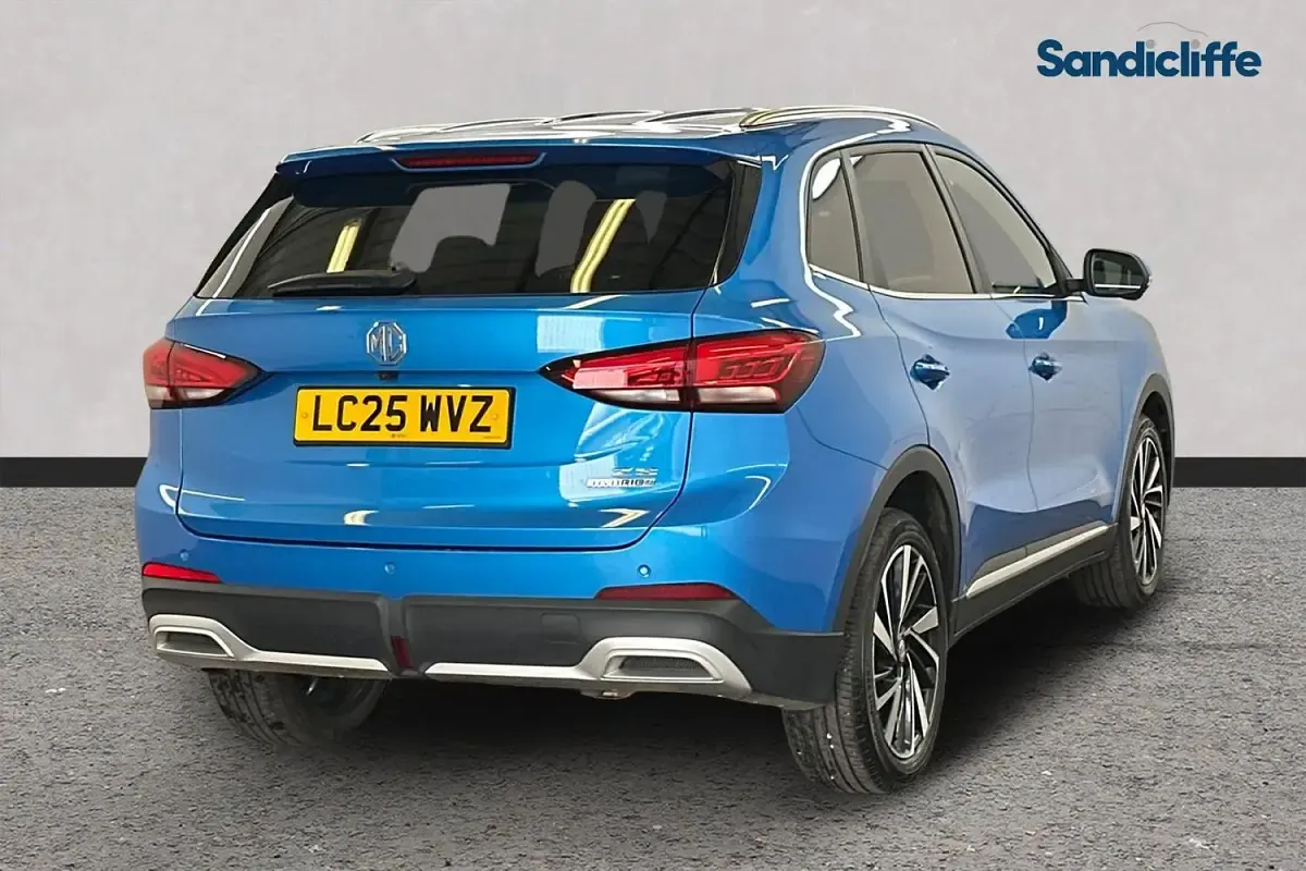 Used MG ZS Trophy 196 HP (144 kW) 2024 Metallic  pimlico blue SUV