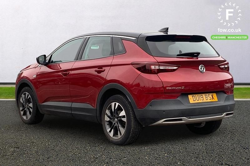Used Vauxhall Grandland X Sport 131 HP (96 kW) 2019 Red SUV