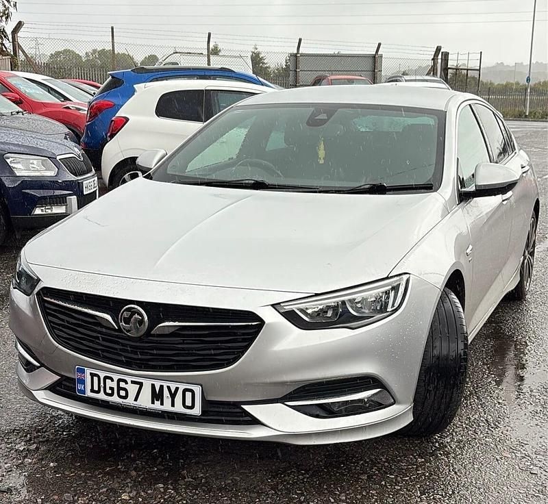 Silver Used 2017 Vauxhall Insignia SRi Hatchback | £6,185 (Fair price) - Image 1/1