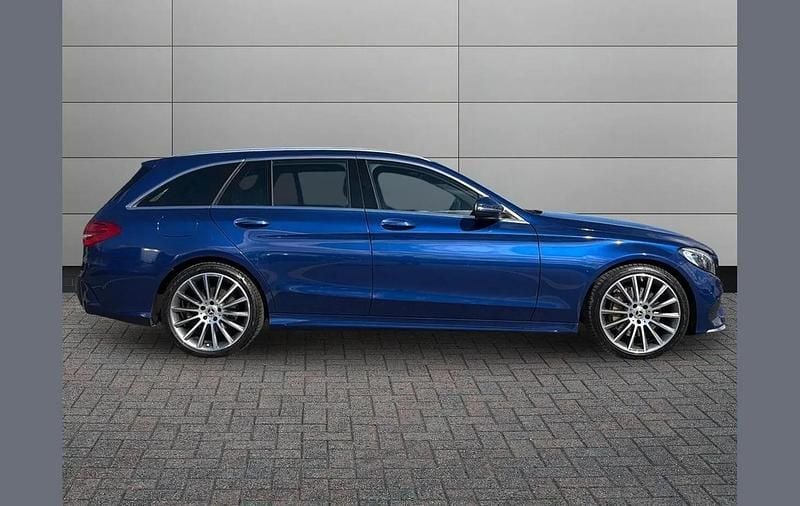 Used Mercedes C250 AMG Line Premium 204 HP (150 kW) 2018 Blue Estate