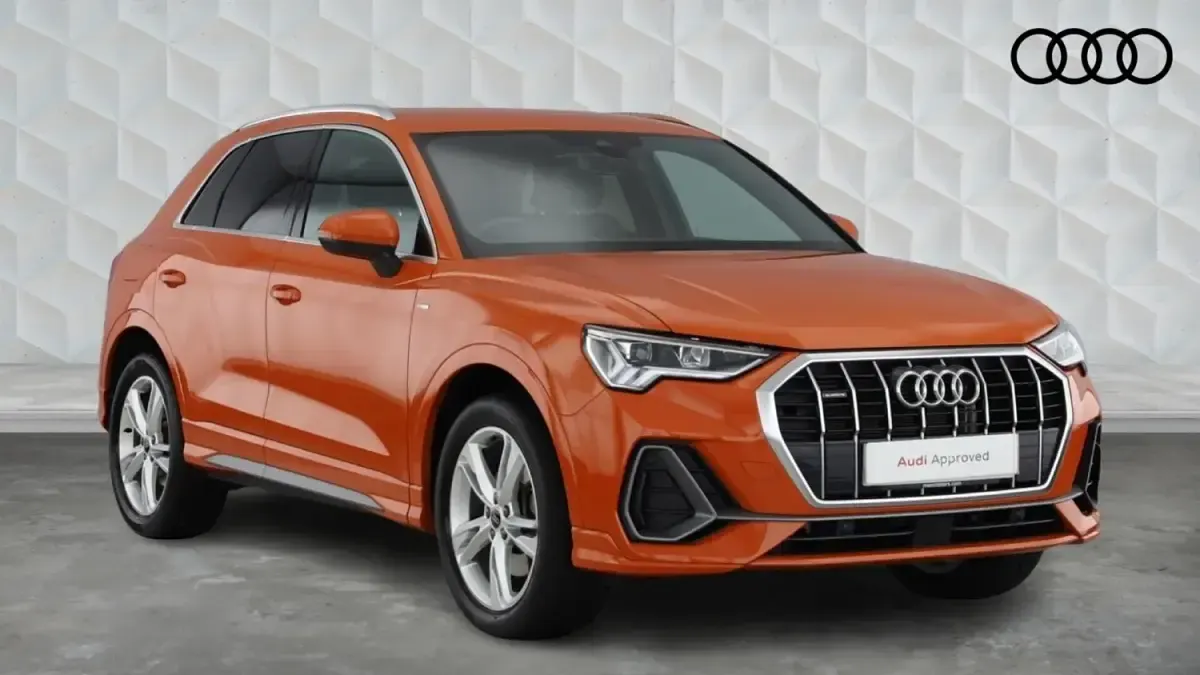 Begagnad Audi Q3 S-Line 190 HK (139 kW) 2024 Orange SUV