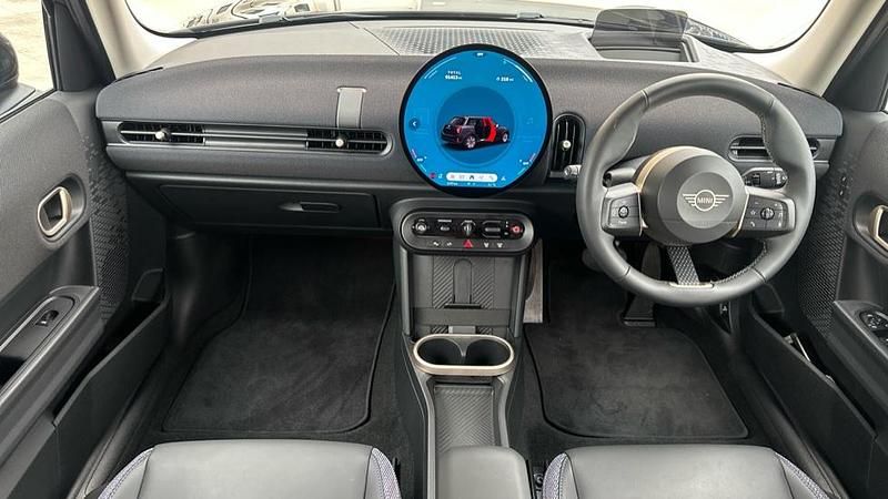 Used Mini Cooper Hatch 156 HP (114 kW) 2024 Black Hatchback