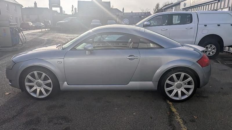 Używany Audi TT 225 KM (165 kW) 2003 Srebrny Coupe