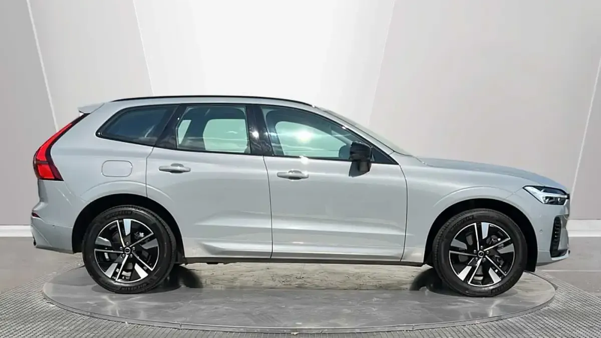 Used Volvo XC60 Plus 247 HP (181 kW) 2026 SUV