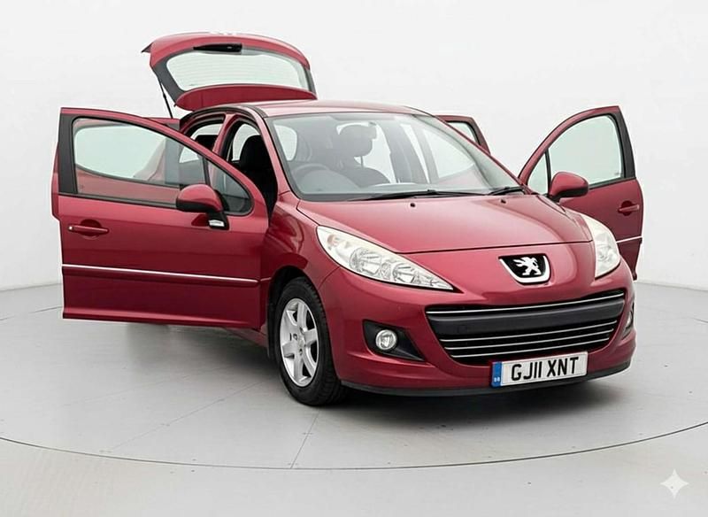 Used Peugeot 207 Envy 2011 Red Hatchback