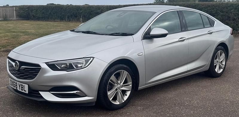 Silver Used 2018 Vauxhall Insignia Hatchback | £5,995 (Fair price) - Image 1/4