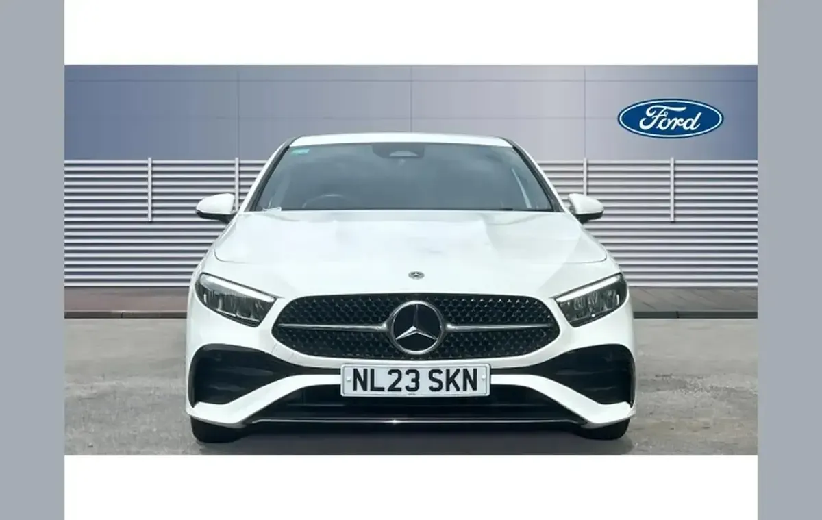 Used Mercedes A200 Executive 161 HP (118 kW) 2023 White Hatchback