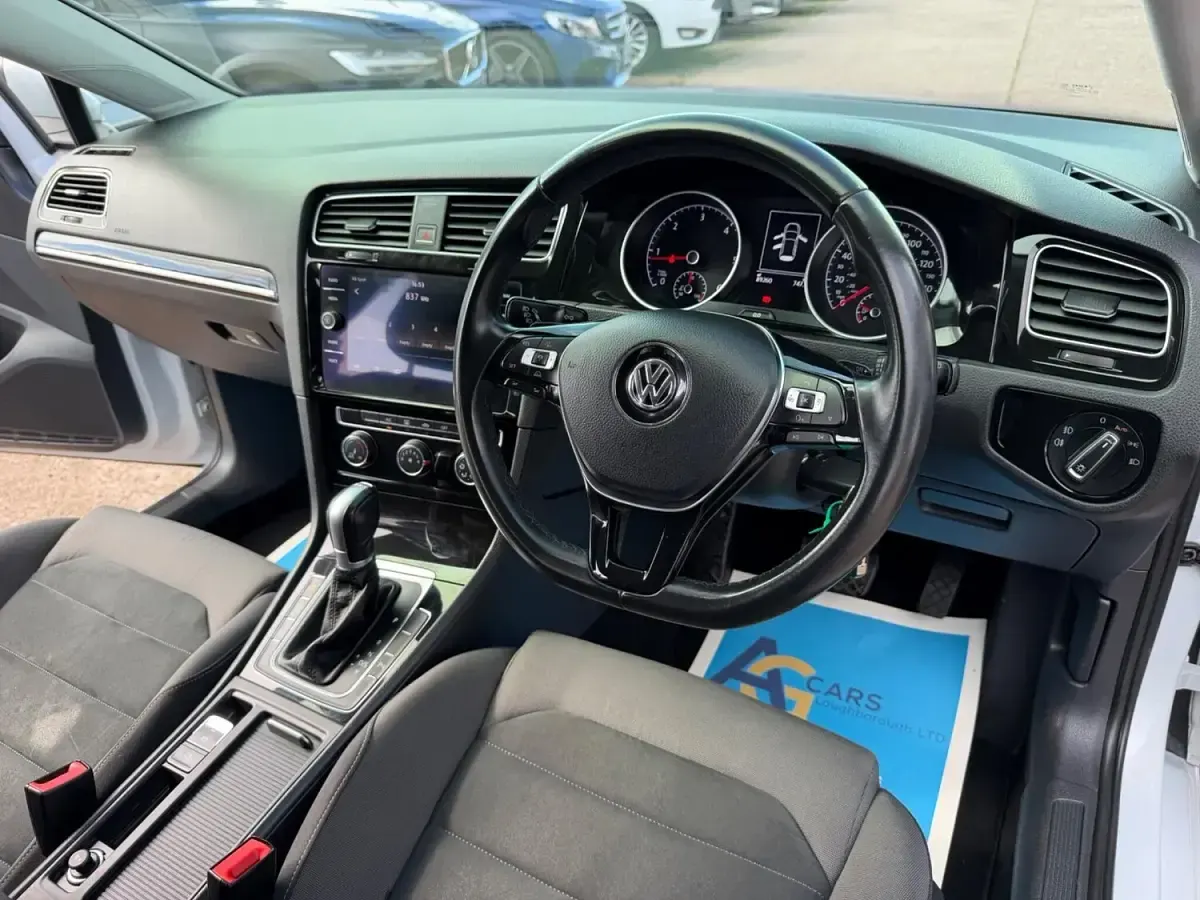 Used VW Golf VII GT 150 HP (110 kW) 2017 Silver Hatchback