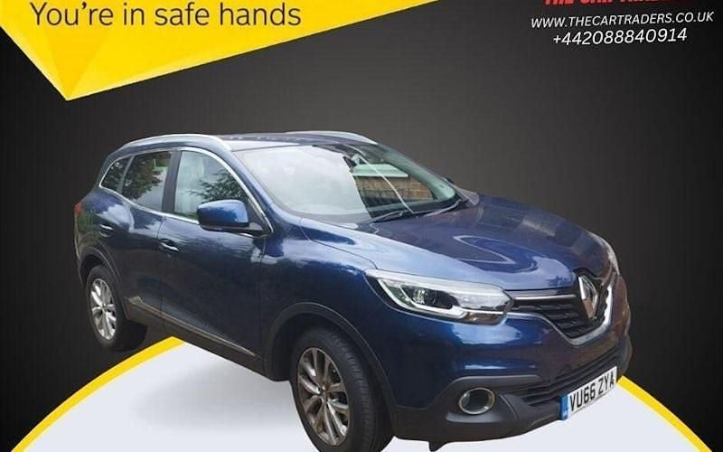 Blue Used 2015 Renault Kadjar Dynamique SUV | £9,988 (Fair price) - Image 1/4