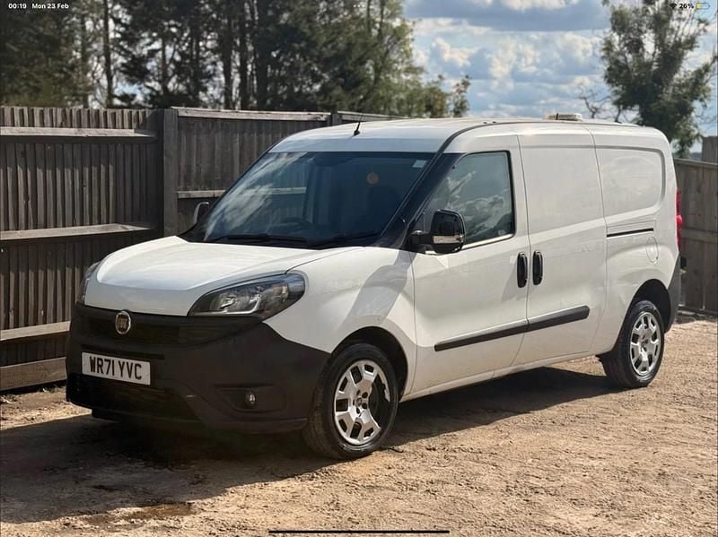 Used Fiat Doblò 2021 White MPV