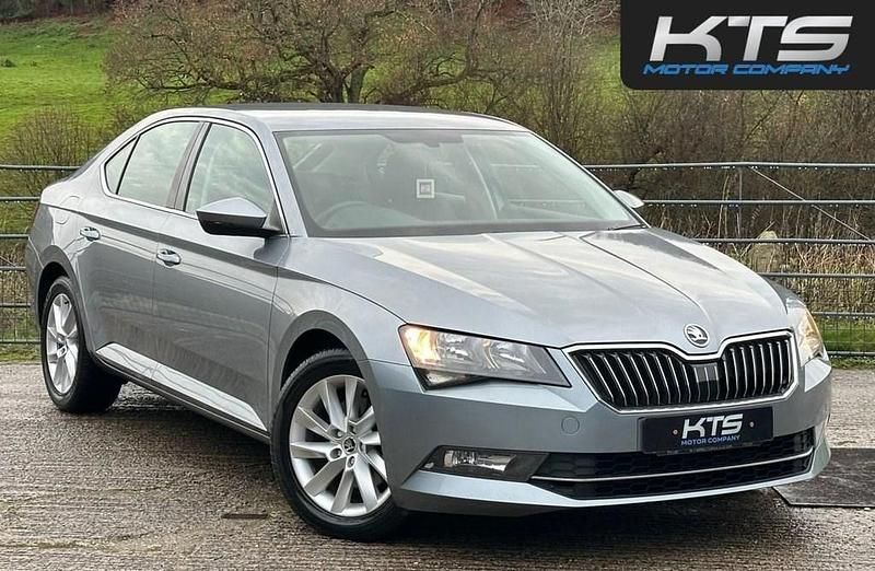 Grey Used 2017 Skoda Superb SE Hatchback | £9,750 (Fair price) - Image 1/4