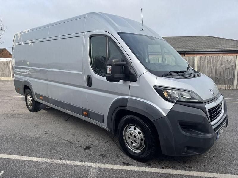 Used Peugeot Boxer 130 HP (95 kW) 2017 Silver Van
