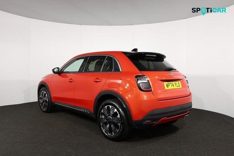 Used Fiat 600 La Prima 136 HP (100 kW) 2024 Orange Hatchback