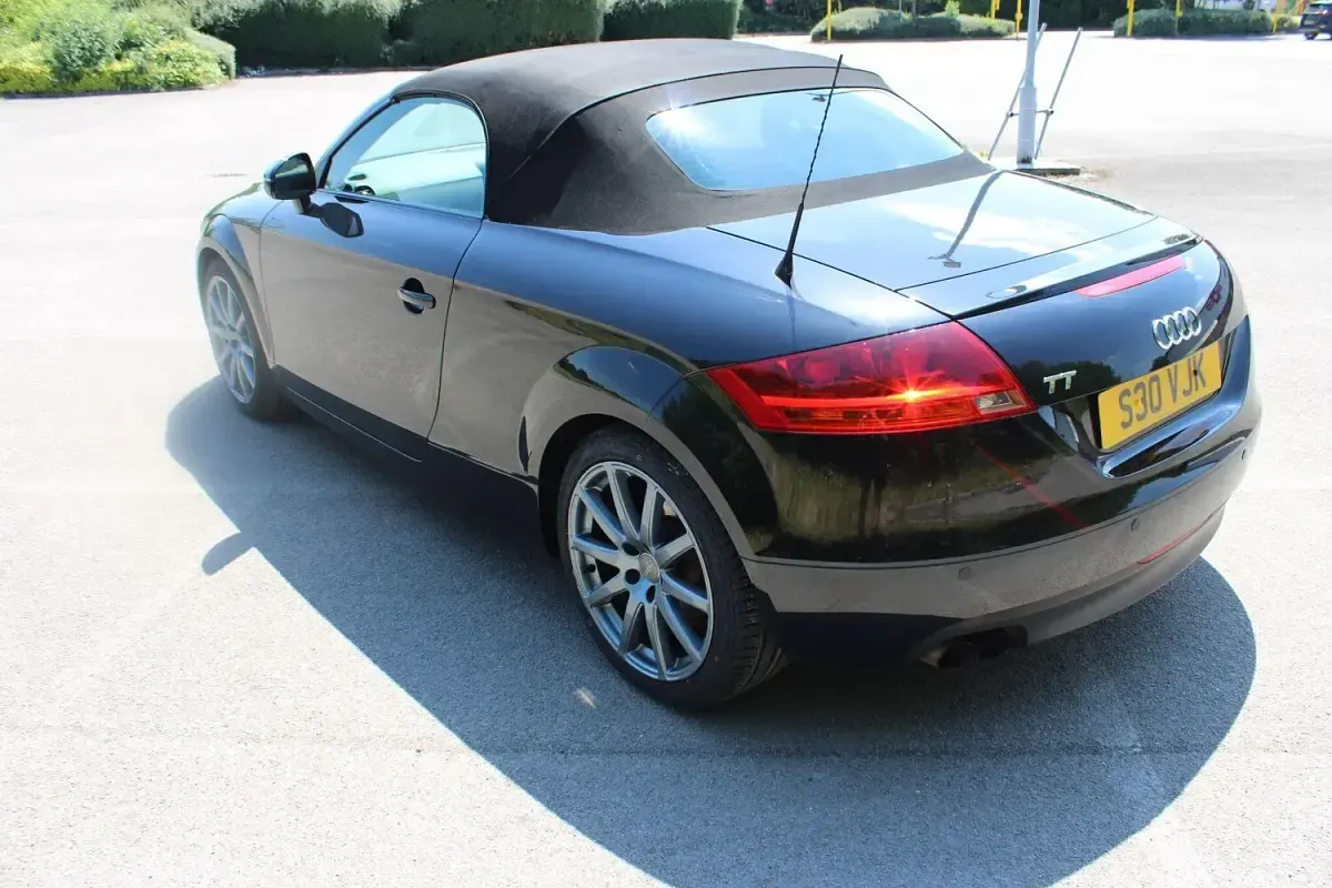 Used Audi TT Roadster Performance 200 HP (147 kW) 2009 Black Cabriolet