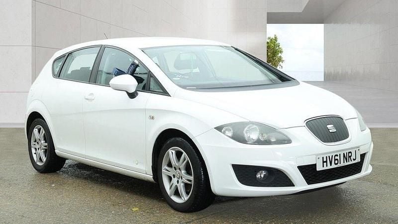Used Seat Leon Copa 105 HP (77 kW) 2011 White Hatchback