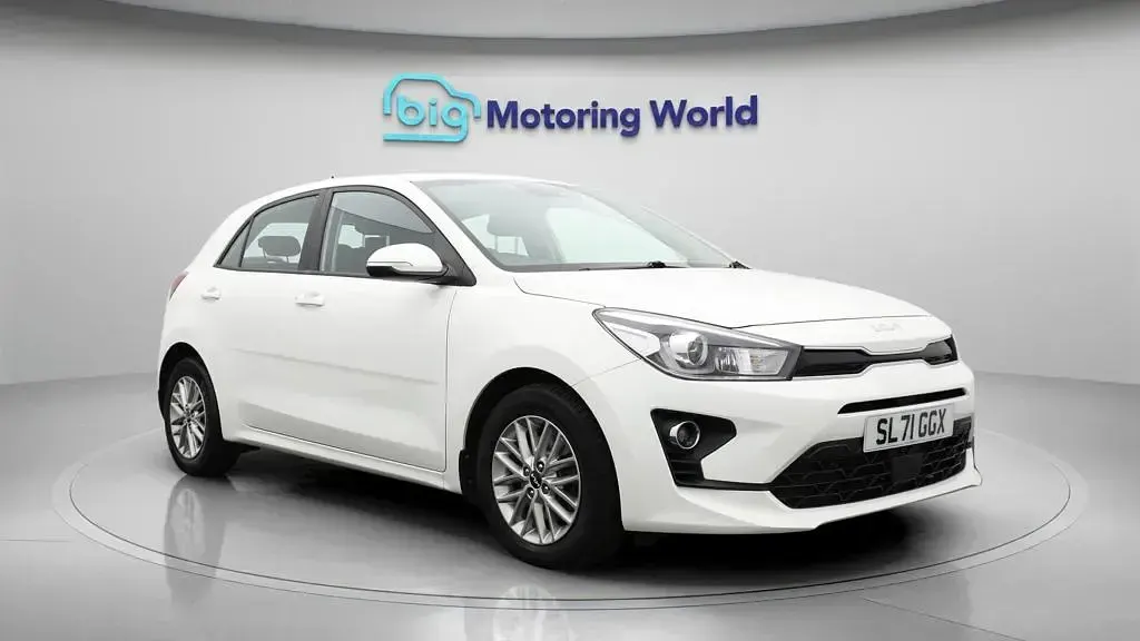 Used Kia Rio 84 HP (61 kW) 2021 Hatchback