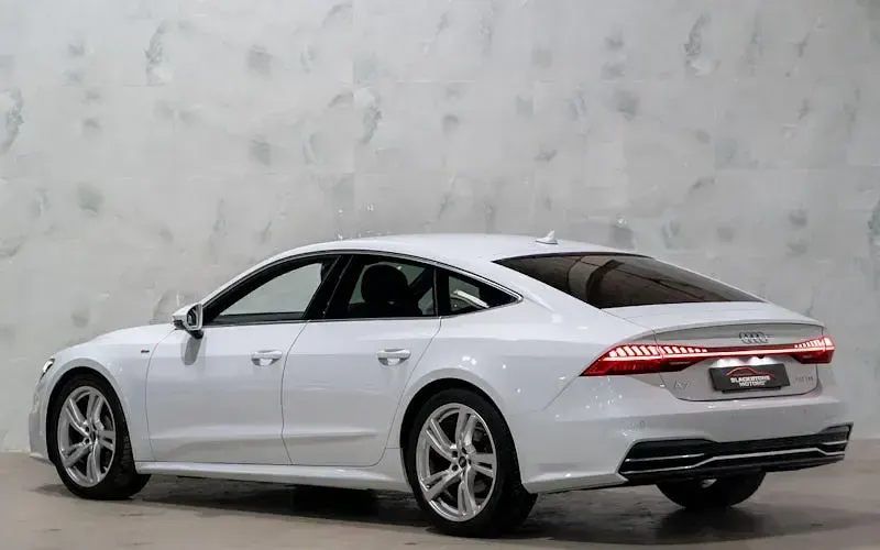Used Audi A7 Sportback S-Line 204 HP (150 kW) 2021 White Hatchback