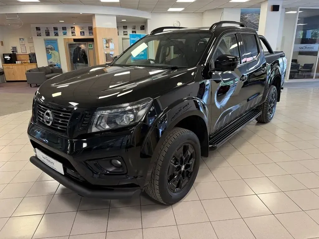Used Nissan Navara N-Guard 190 HP (139 kW) 2020 Black Pickup