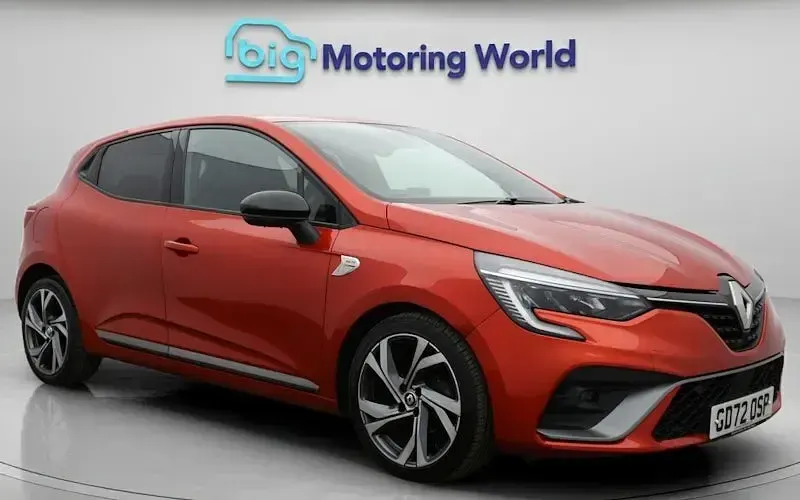 Used Renault Clio RS Line 90 HP (66 kW) 2023 Hatchback