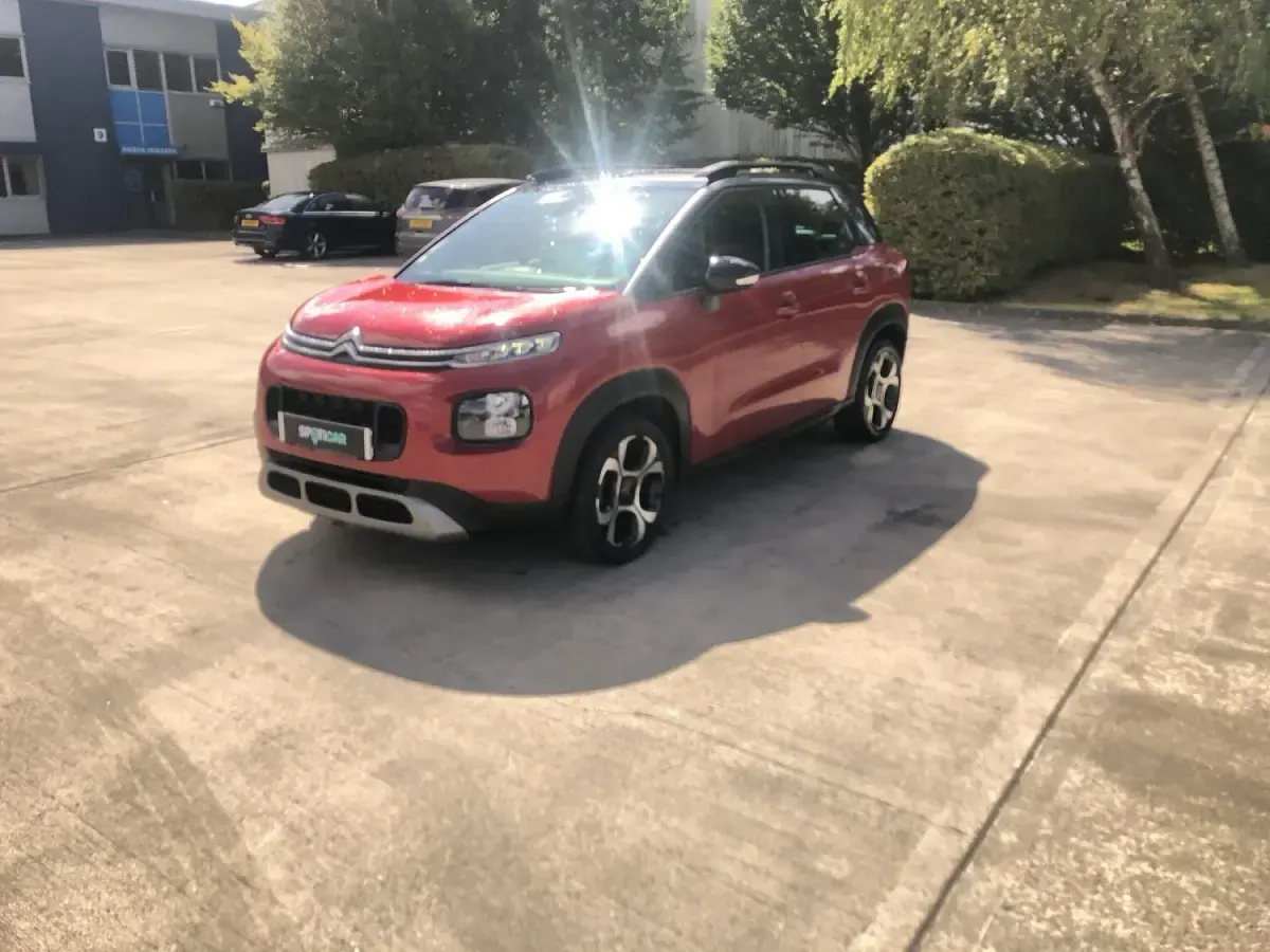 Used Citroën C3 Aircross PureTech 108 HP (79 kW) 2021 Red SUV
