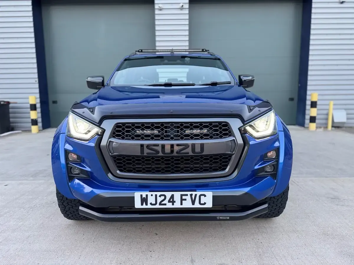 Used Isuzu D-Max 2024 Blue Pickup