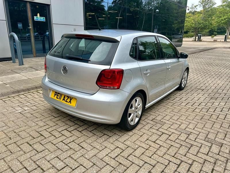 Used VW Polo SE 60 HP (44 kW) 2011 Silver Hatchback