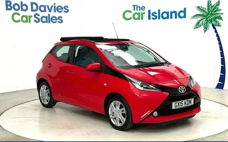 Used Toyota Aygo x-press 69 HP (50 kW) 2015 Hatchback