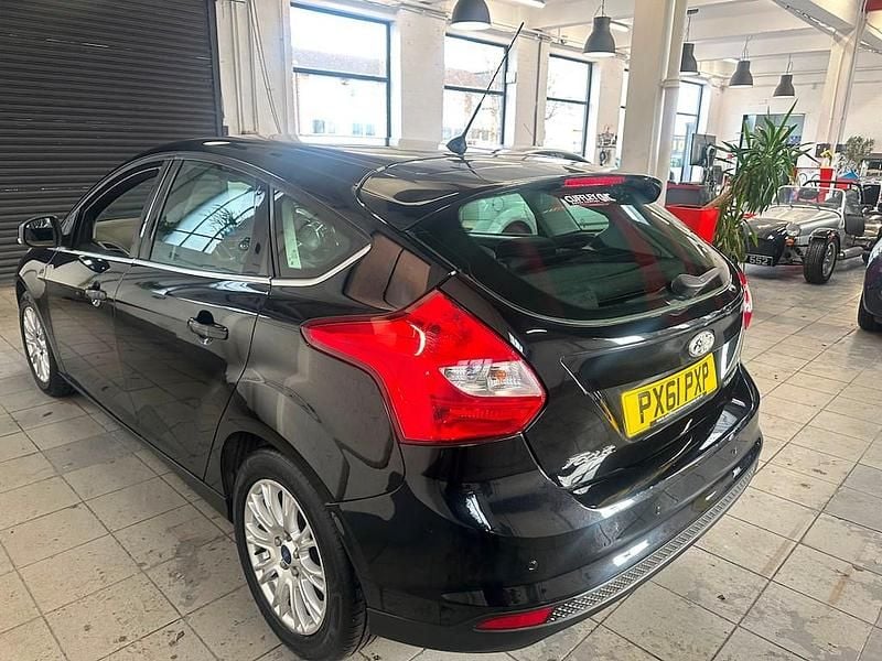 Used Ford Focus Titanium 125 HP (91 kW) 2012 Black Hatchback