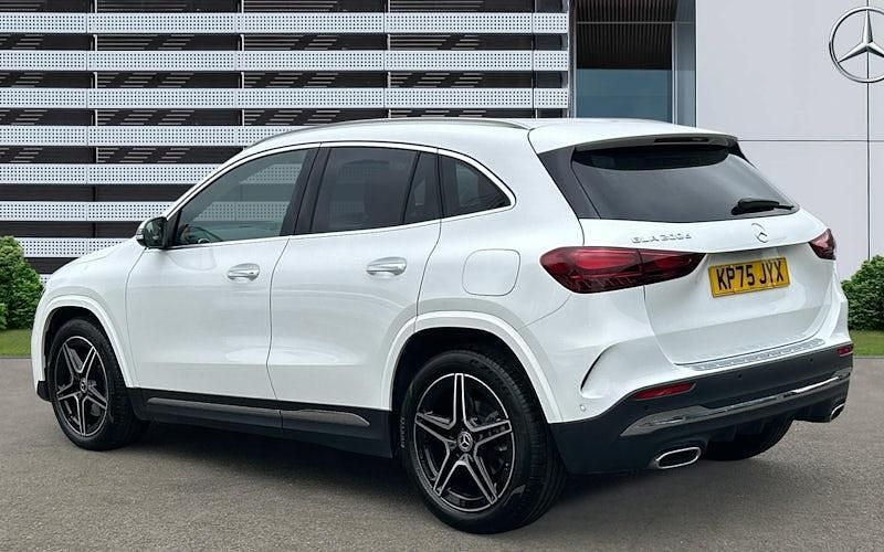 Używany Mercedes GLA200 Executive 150 KM (110 kW) 2026 SUV