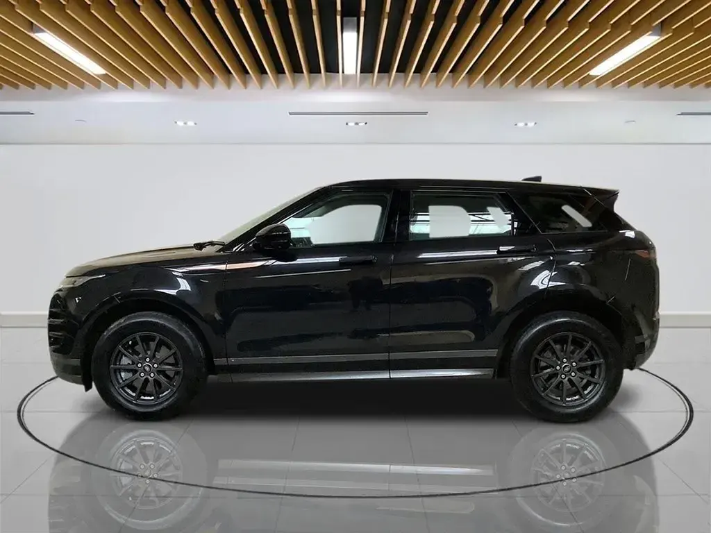 Usado Land Rover Range Rover evoque R-Dynamic 163 HP (119 kW) 2021 Preto SUV