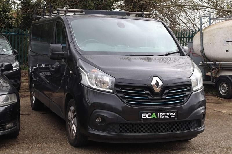 Used Renault Trafic 2016 Black MPV