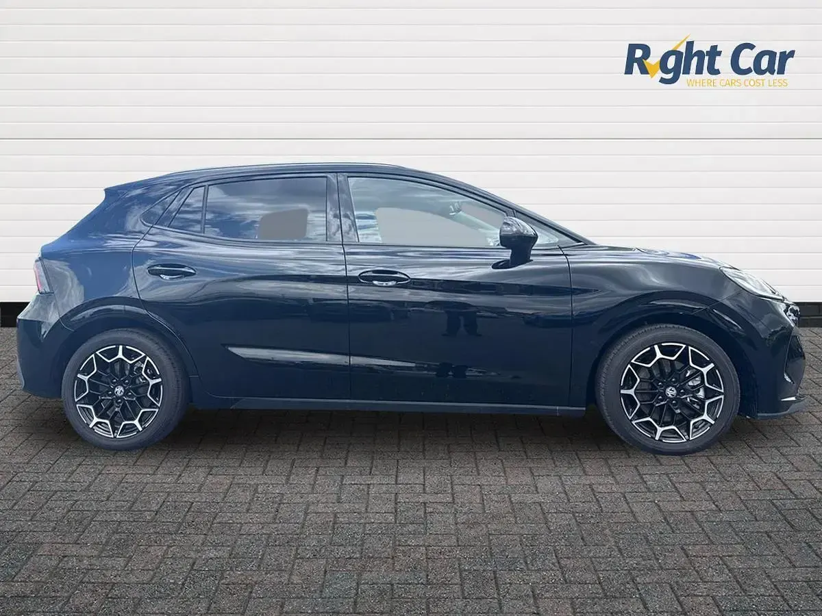 New MG MG4 EV 2026 Black Hatchback