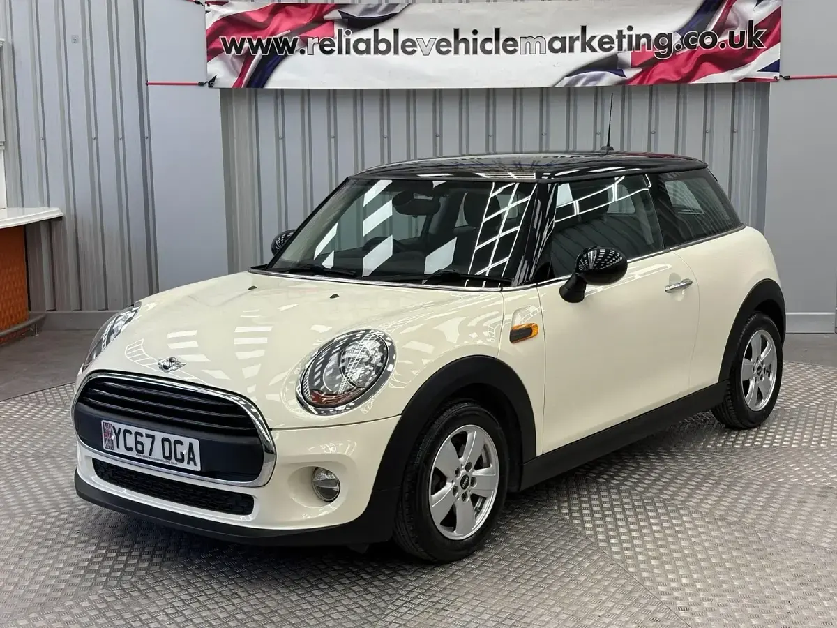 Used Mini One D Hatch 95 HP (69 kW) 2017 White Hatchback