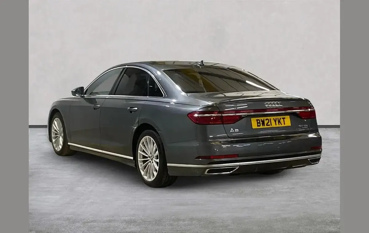 Begagnad Audi A8 S-Line 286 HK (210 kW) 2021 Grå Sedan