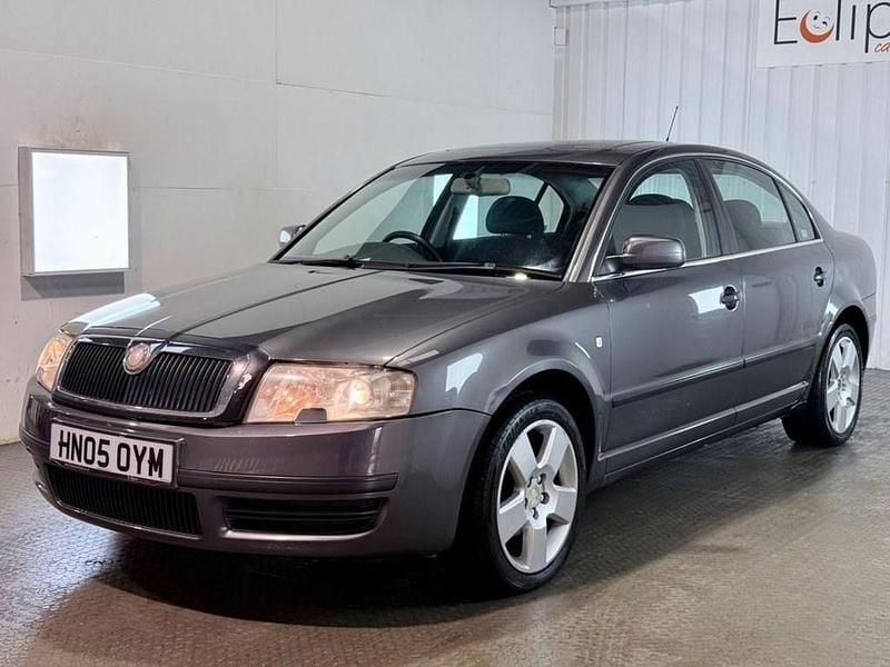 Used Skoda Superb Comfort 130 HP (95 kW) 2005 Grey Sedan