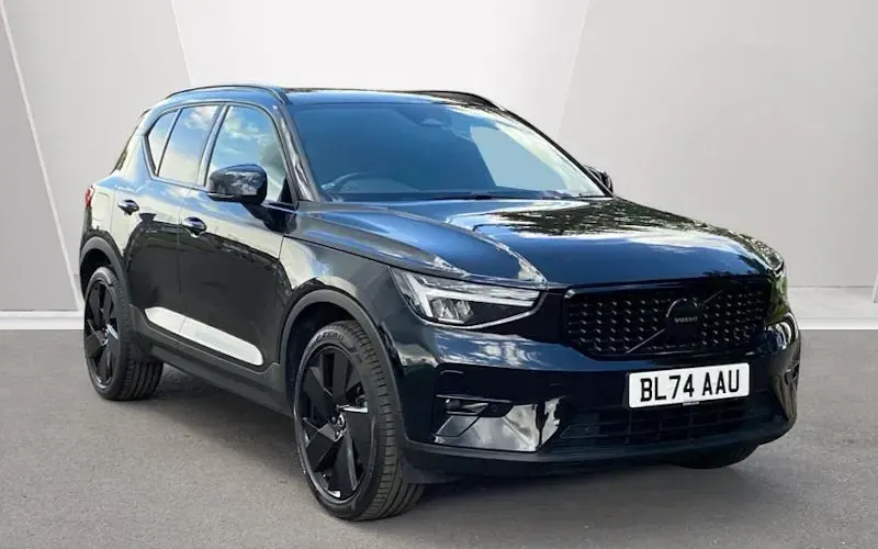 Begagnad Volvo XC40 Plus 197 HK (144 kW) 2026 SUV