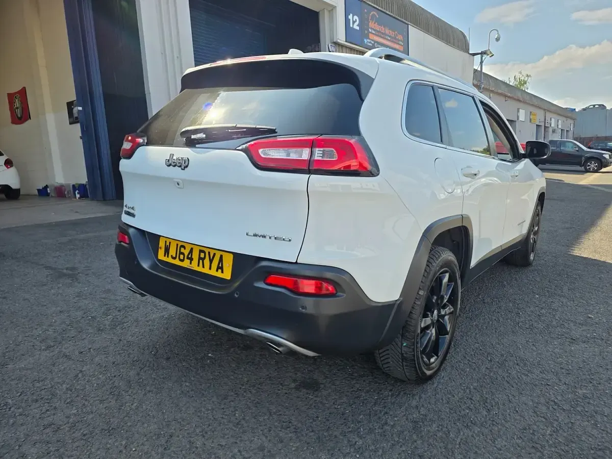 Used Jeep Cherokee Limited 170 HP (125 kW) 2014 White SUV