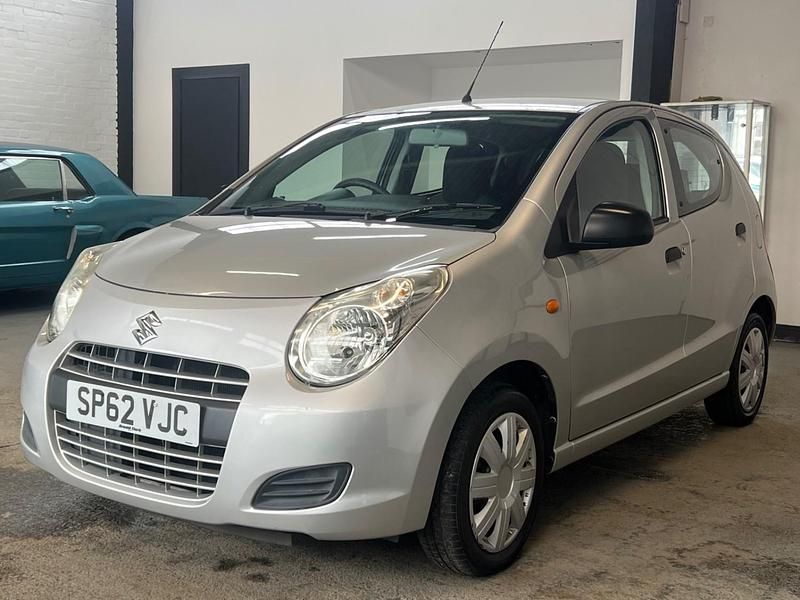 Used Suzuki Alto 68 HP (50 kW) 2012 Silver Hatchback