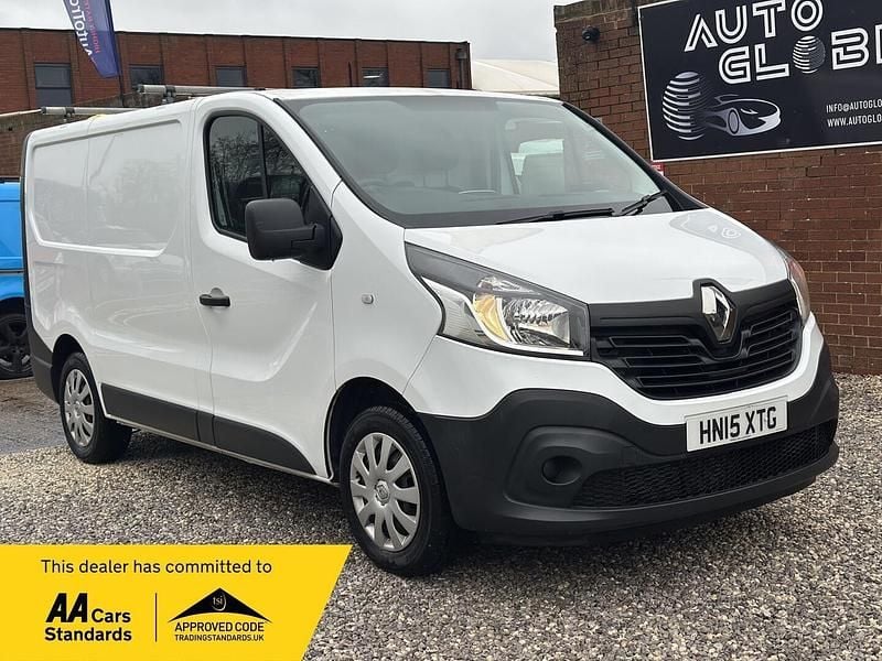 Used Renault Trafic Business 2015 White MPV