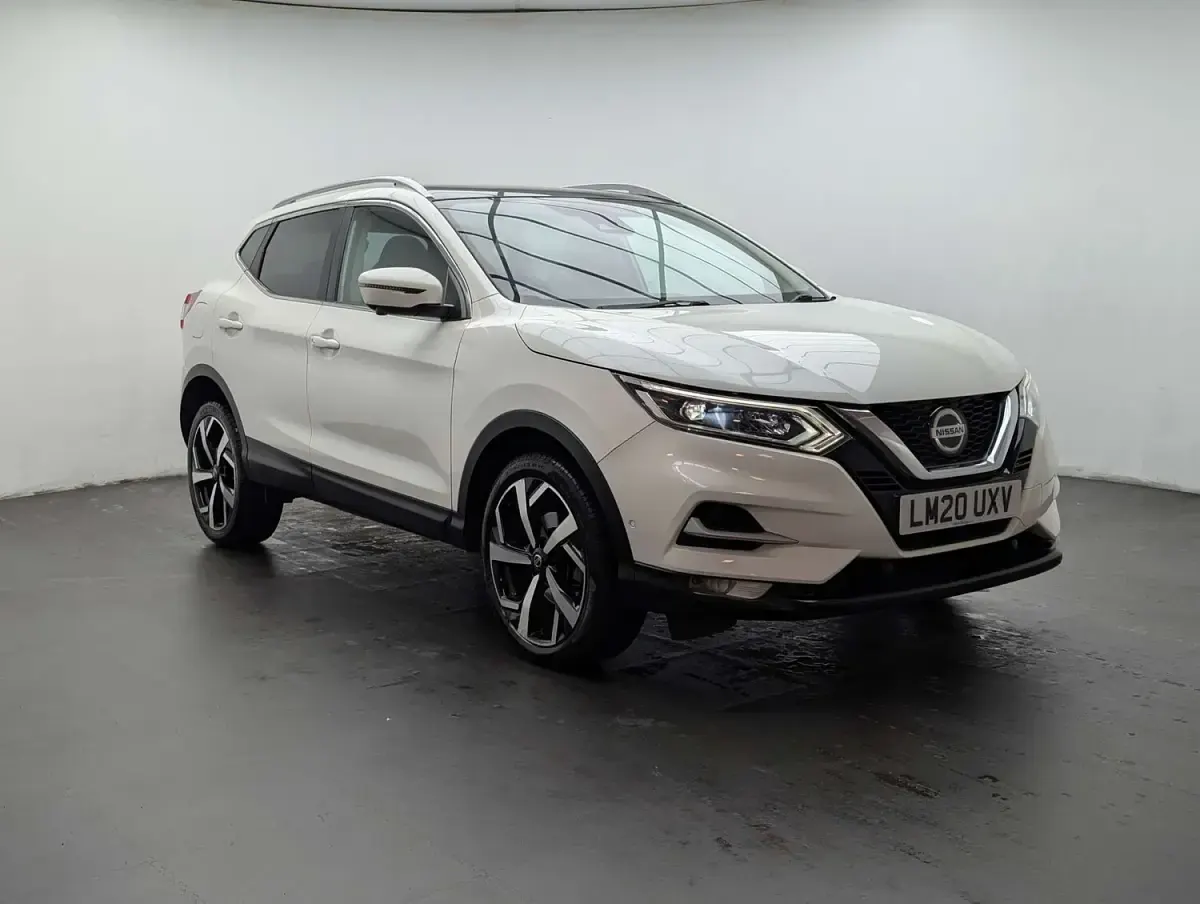 Used Nissan Qashqai Tekna 2020 White SUV