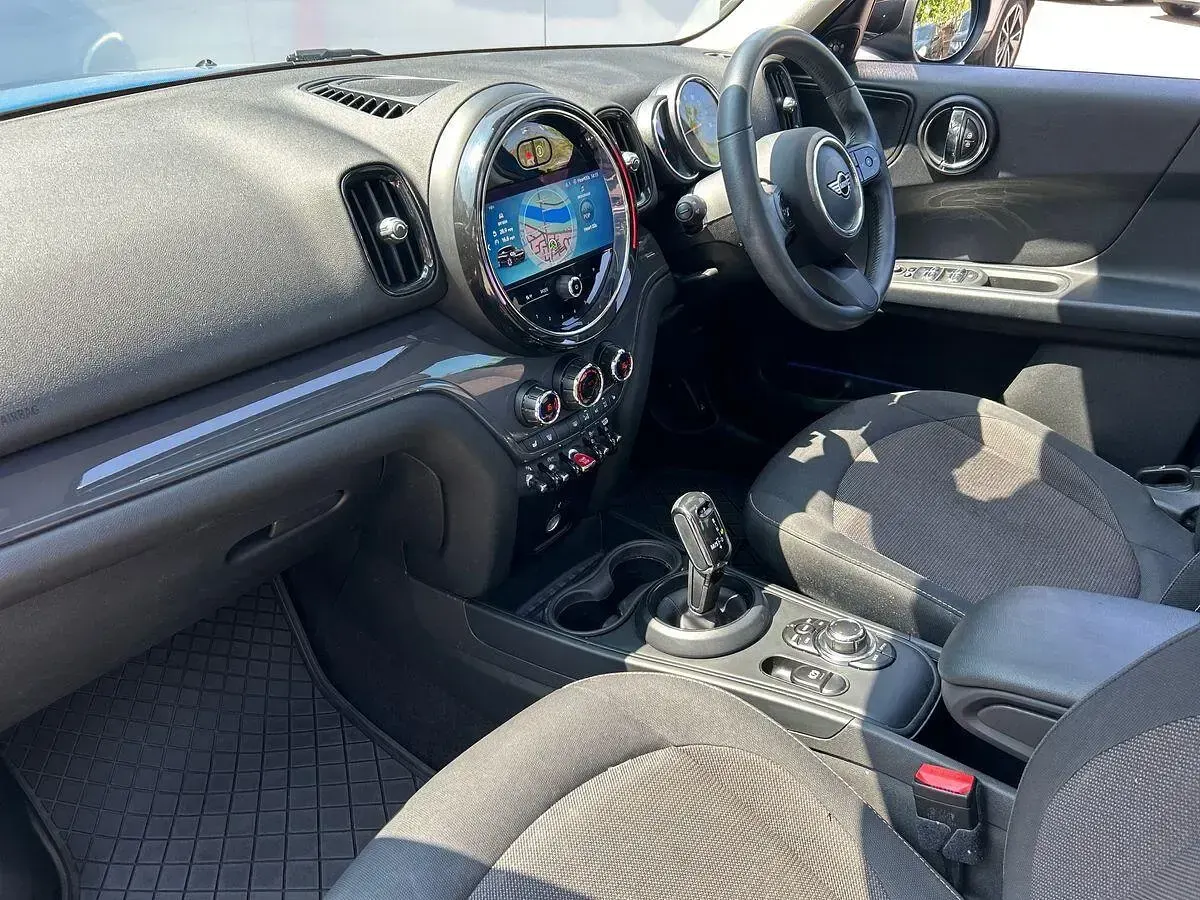 Used Mini Cooper Countryman Classic 136 HP (100 kW) 2022 Blue SUV