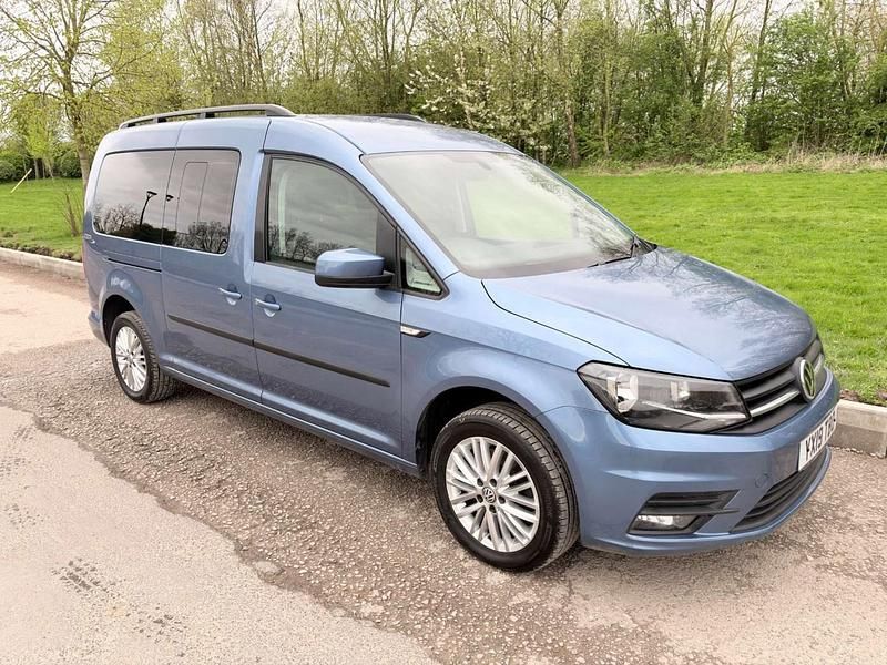 Używany VW Caddy Life 122 KM (89 kW) 2019 Niebieski Minivan