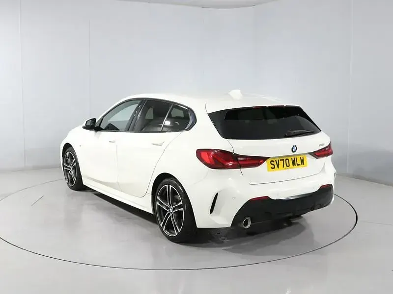 Used BMW 118 M Sport 138 HP (101 kW) 2020 White Hatchback