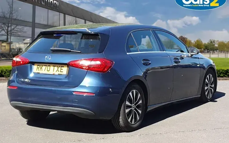 Begagnad Mercedes A180 SE 116 HK (85 kW) 2020 Blå Halvkombi