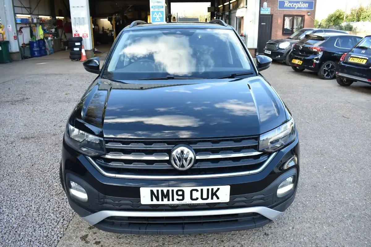 Used VW T-Cross SE 115 HP (84 kW) 2019 Black SUV