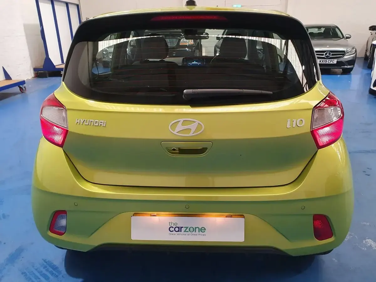 Used Hyundai i10 Advanced 2025 Green Hatchback